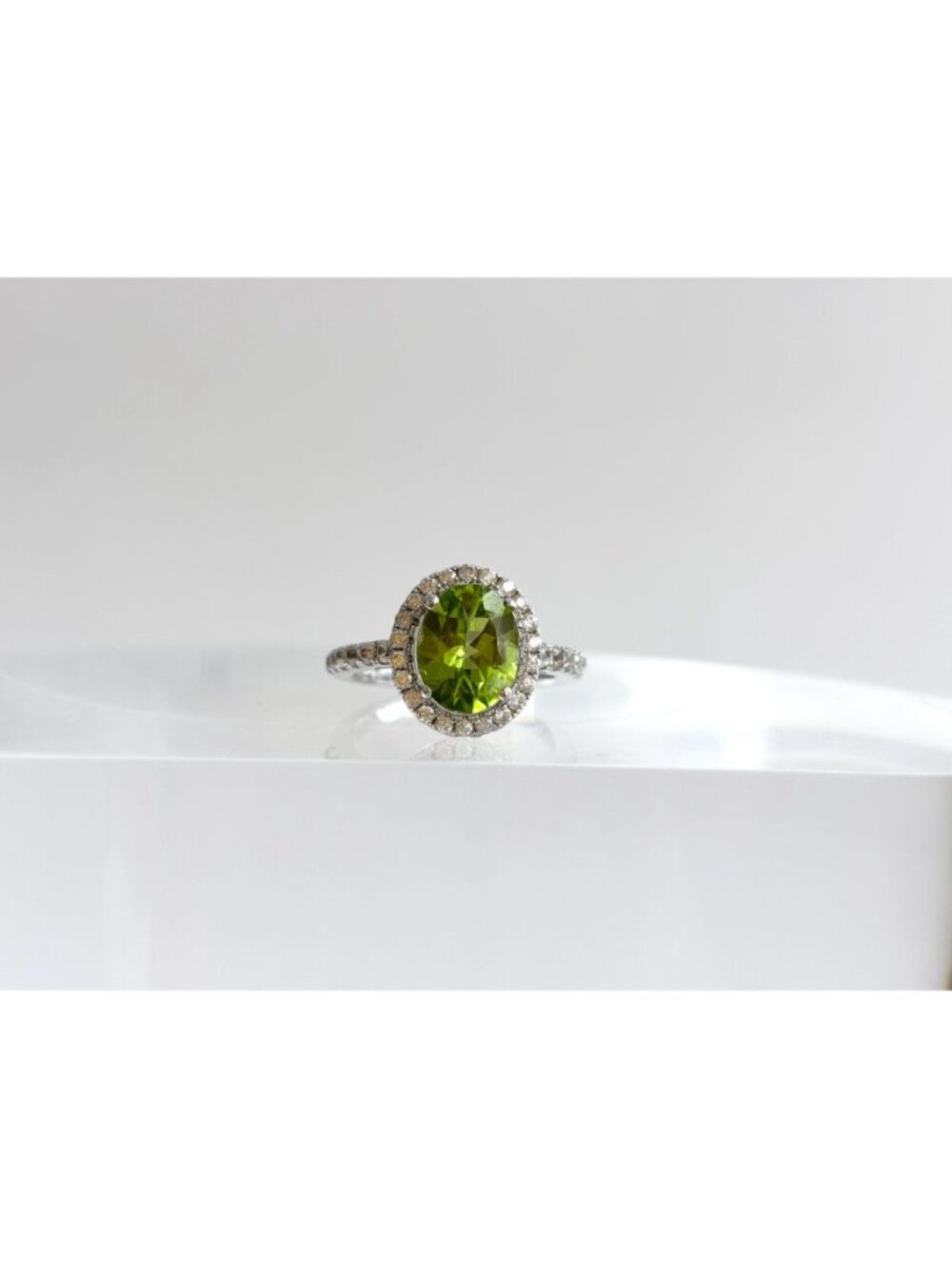 Peridot Gemstone Halo CZ Lined Sterling Silver 925 Vintage Ring - sz 7.25 - Picture 15 of 16